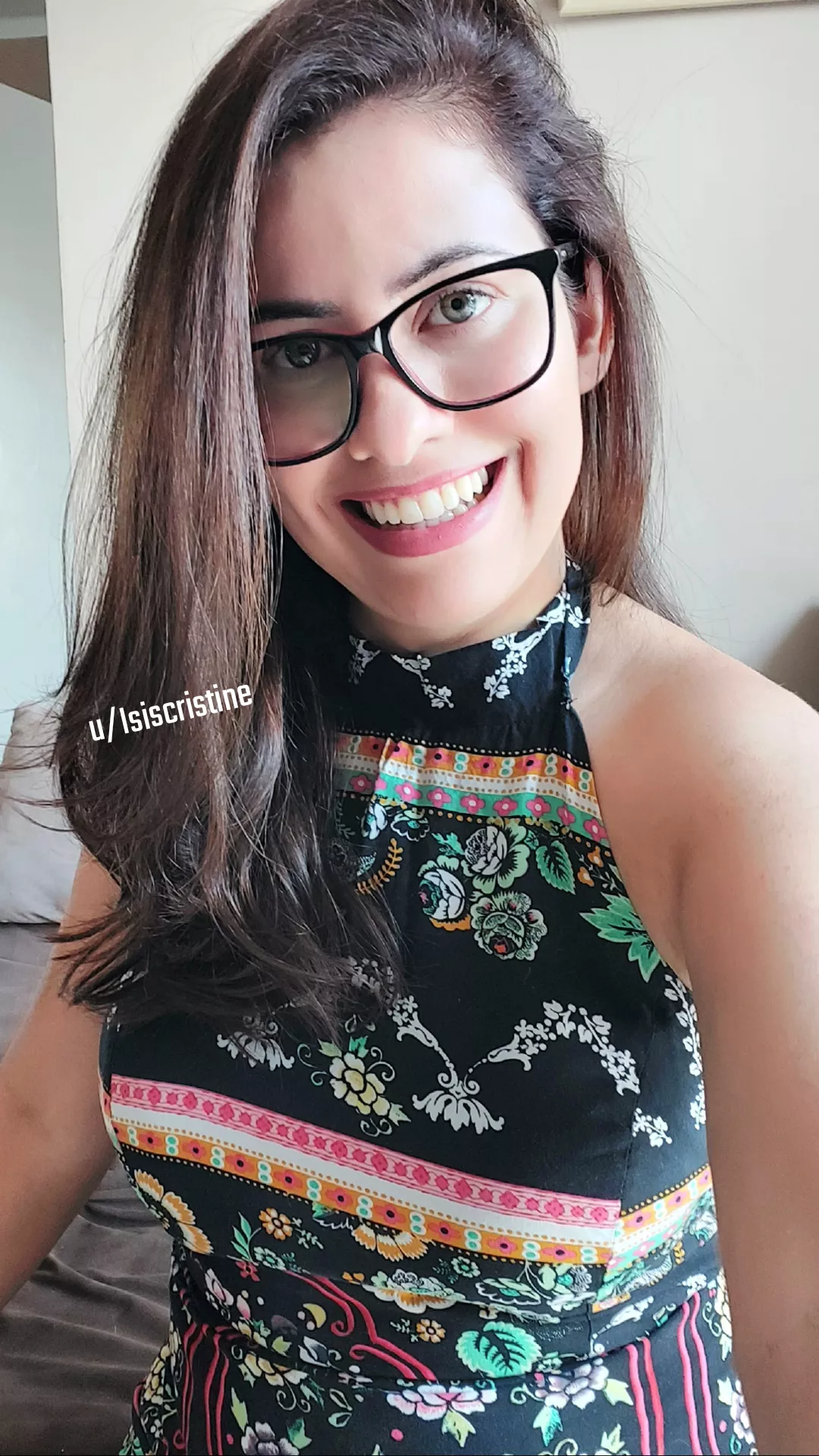 How about this secretary answering your calls 😻