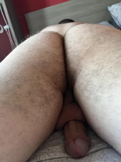 I relax after the shower😈