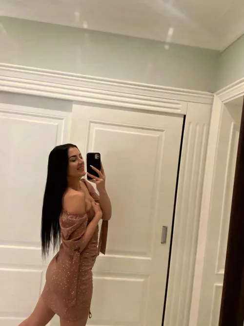 If you want to watch me get naked, just sit back and watch