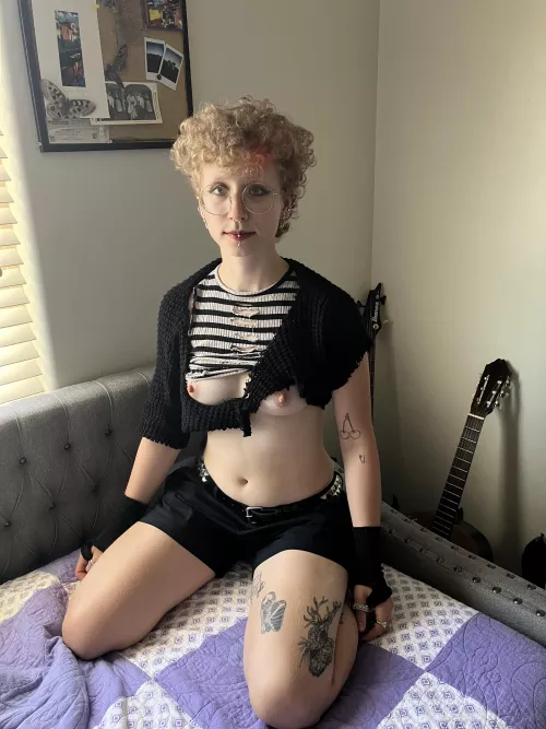 My gf with their titties out :)