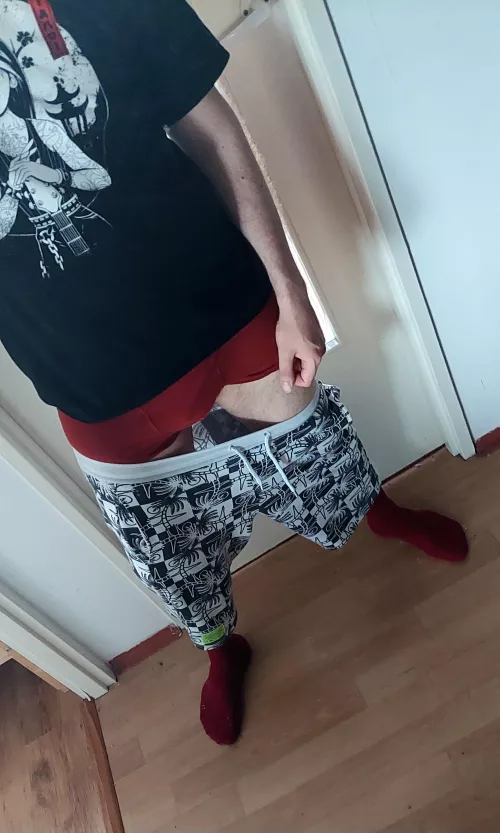 Red. Lots of red. Love red.