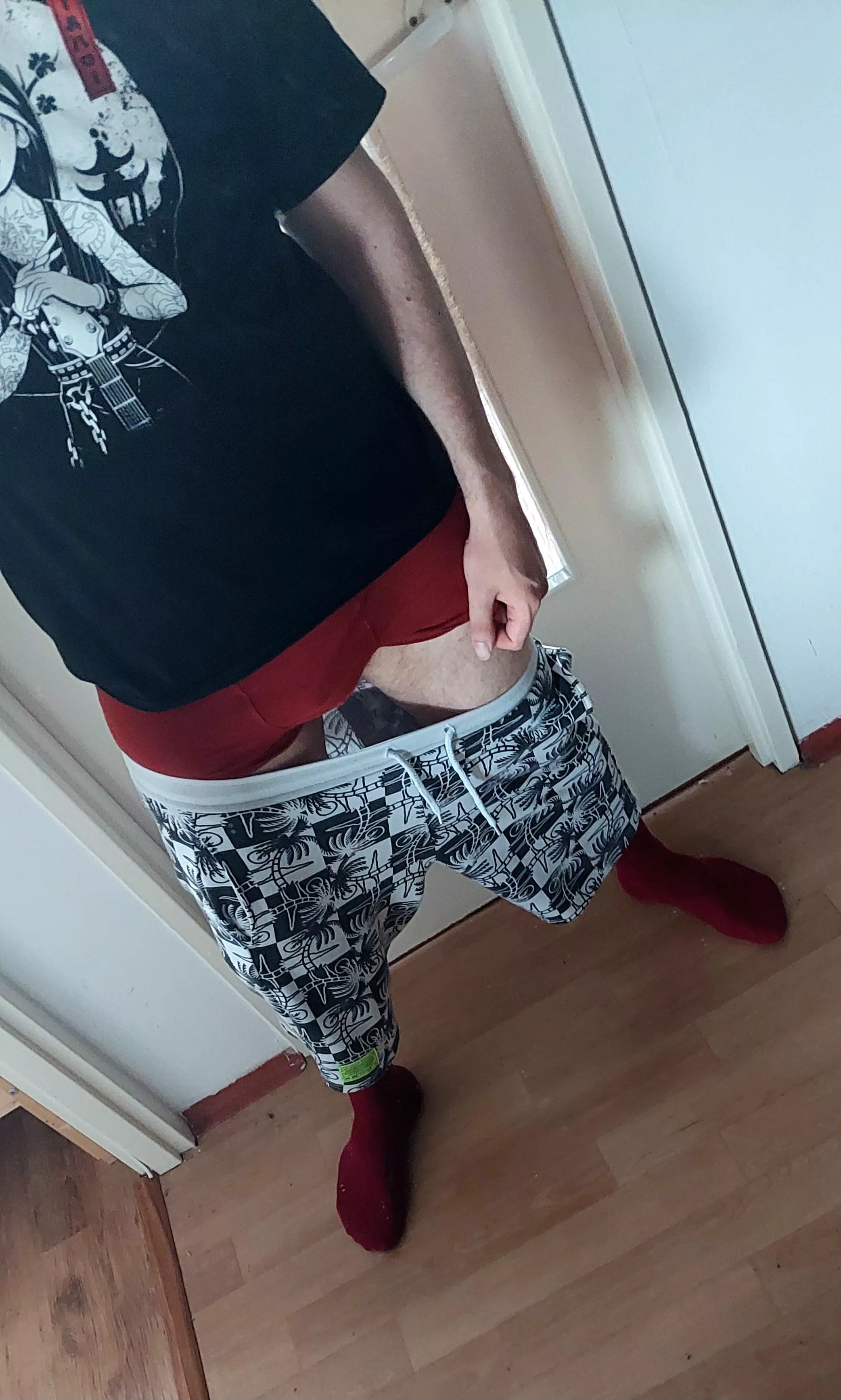 Red. Lots of red. Love red.