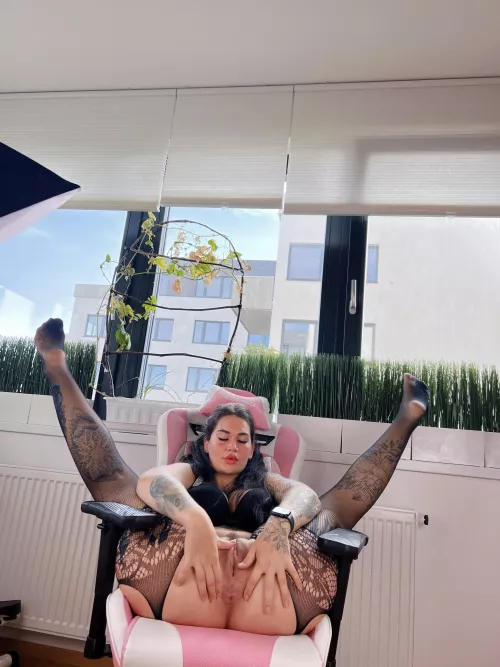 Spread legs are already waiting for you