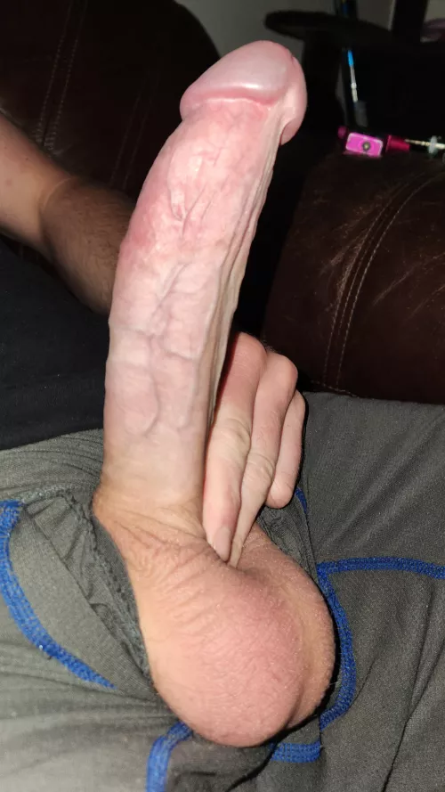 Tell me the 1st thing that cums to mind