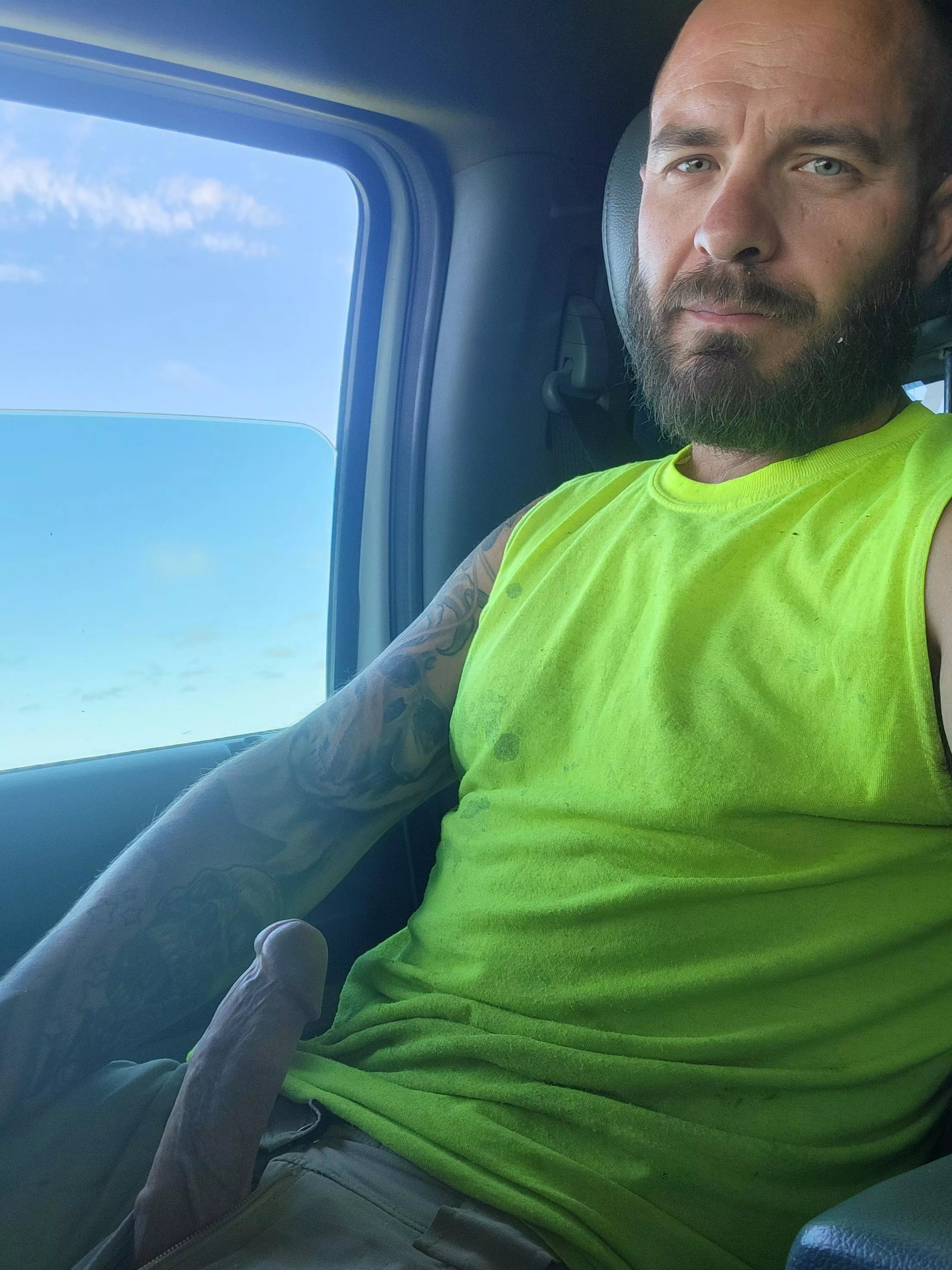 Who else is horny AF at work? 😈