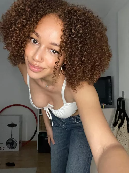 19y may hair looks so shiny