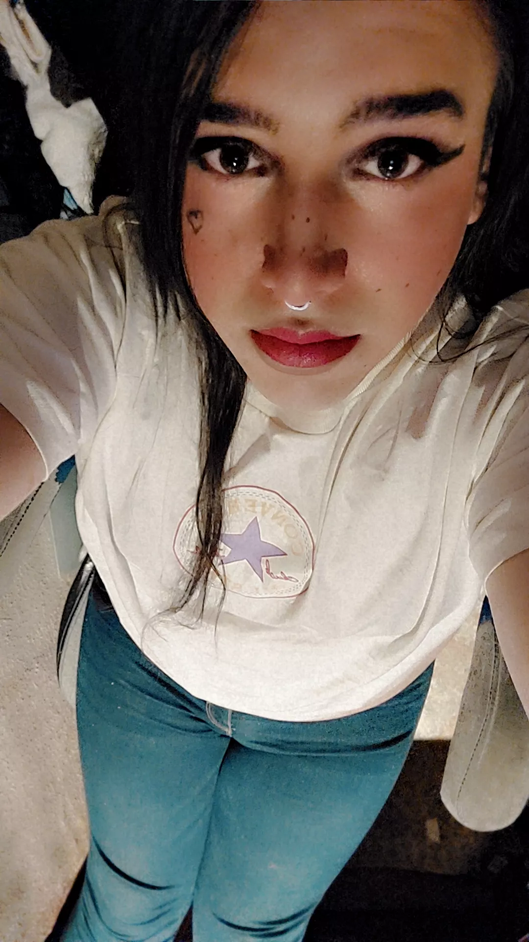 Actually feel confident enough to post a full body pic for once uwu 💕