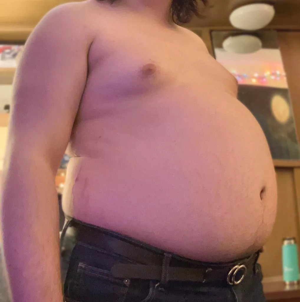 Board gainer wants to meet up with a feeder