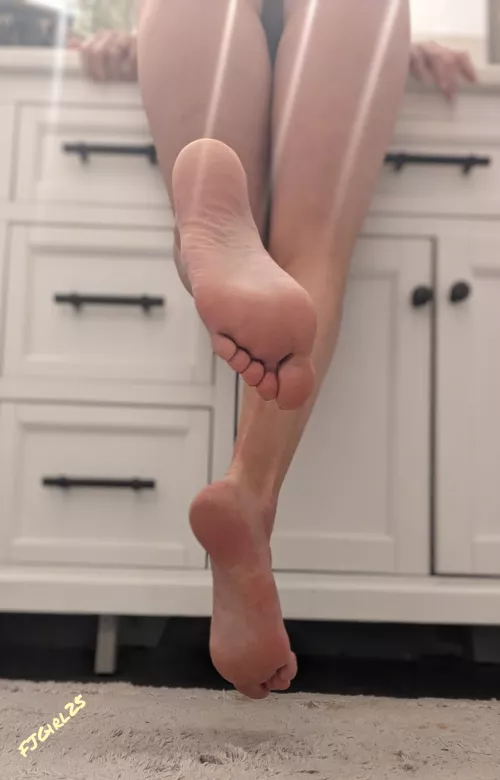 Can you lick all the way up 😉🤍✨