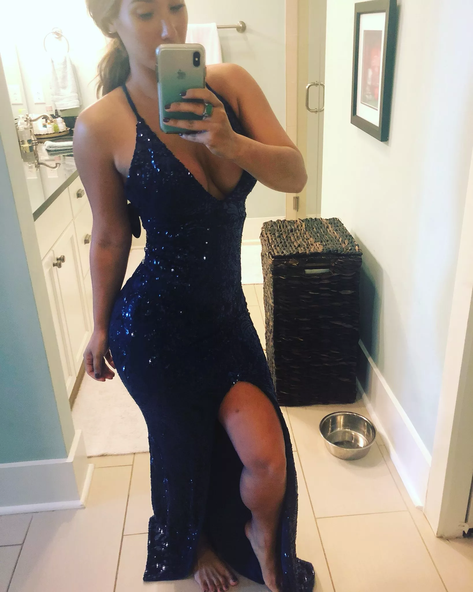 Eva Lovia - going to a blacktie event