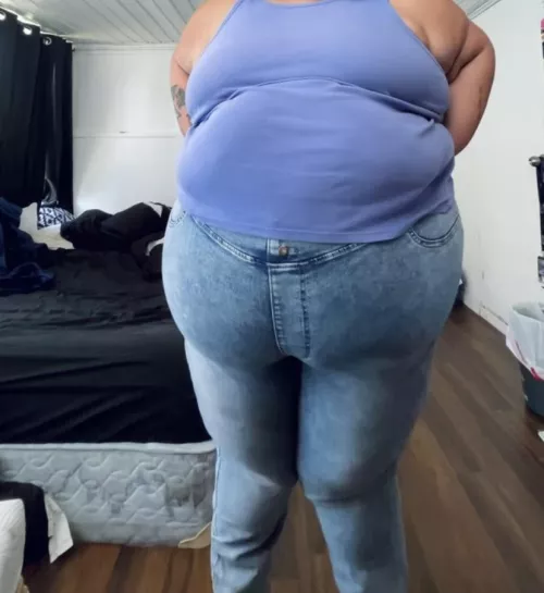 How do I look in jeans? :)