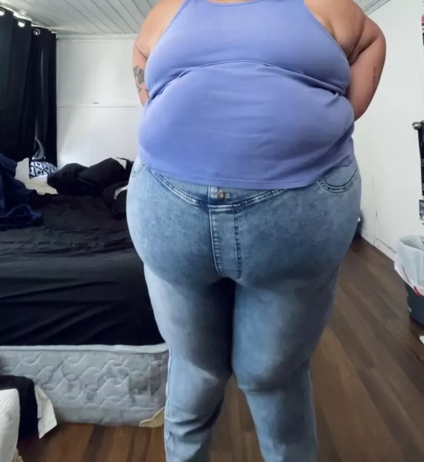 How do I look in jeans? :)