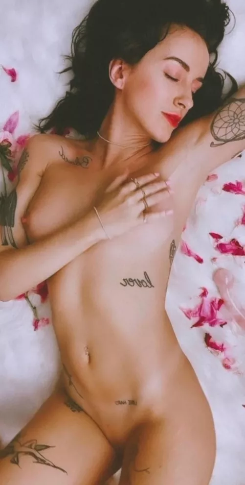 I just want to be someone’s little dream [img]