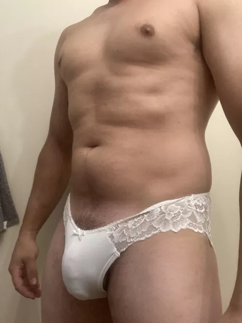 I Wanna see another man’s bulge in my wife’s panties
