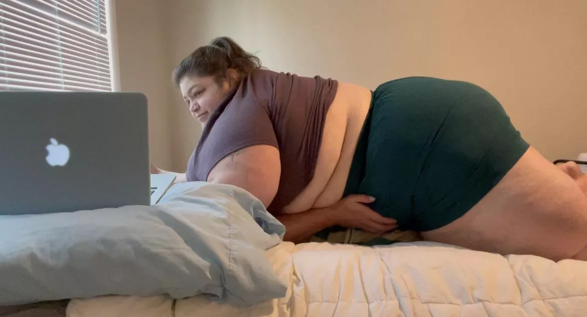 ⬆️ if you can spot my bf!