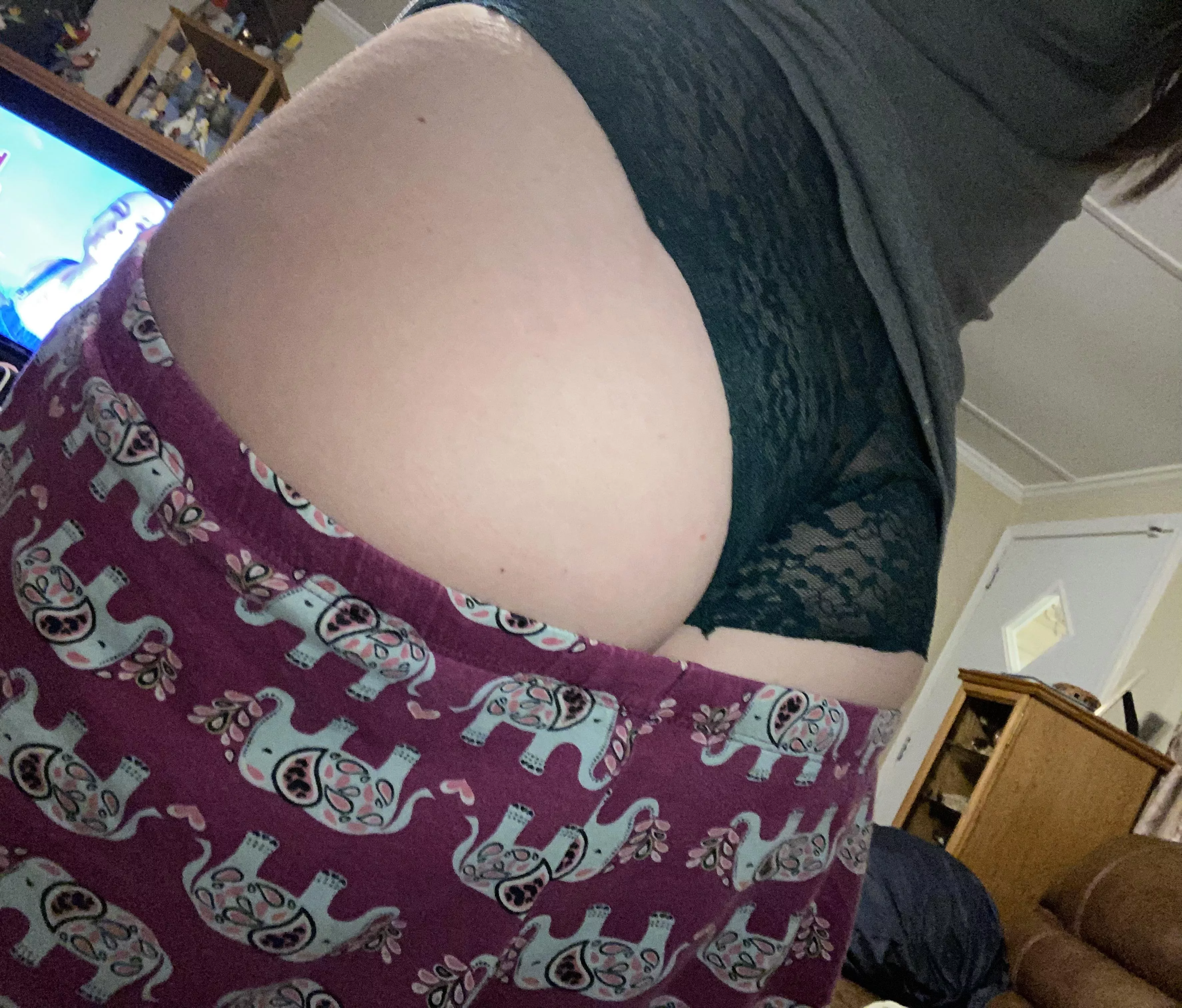 I’m a milf now 🤭 so glad my ass didn’t go flat.