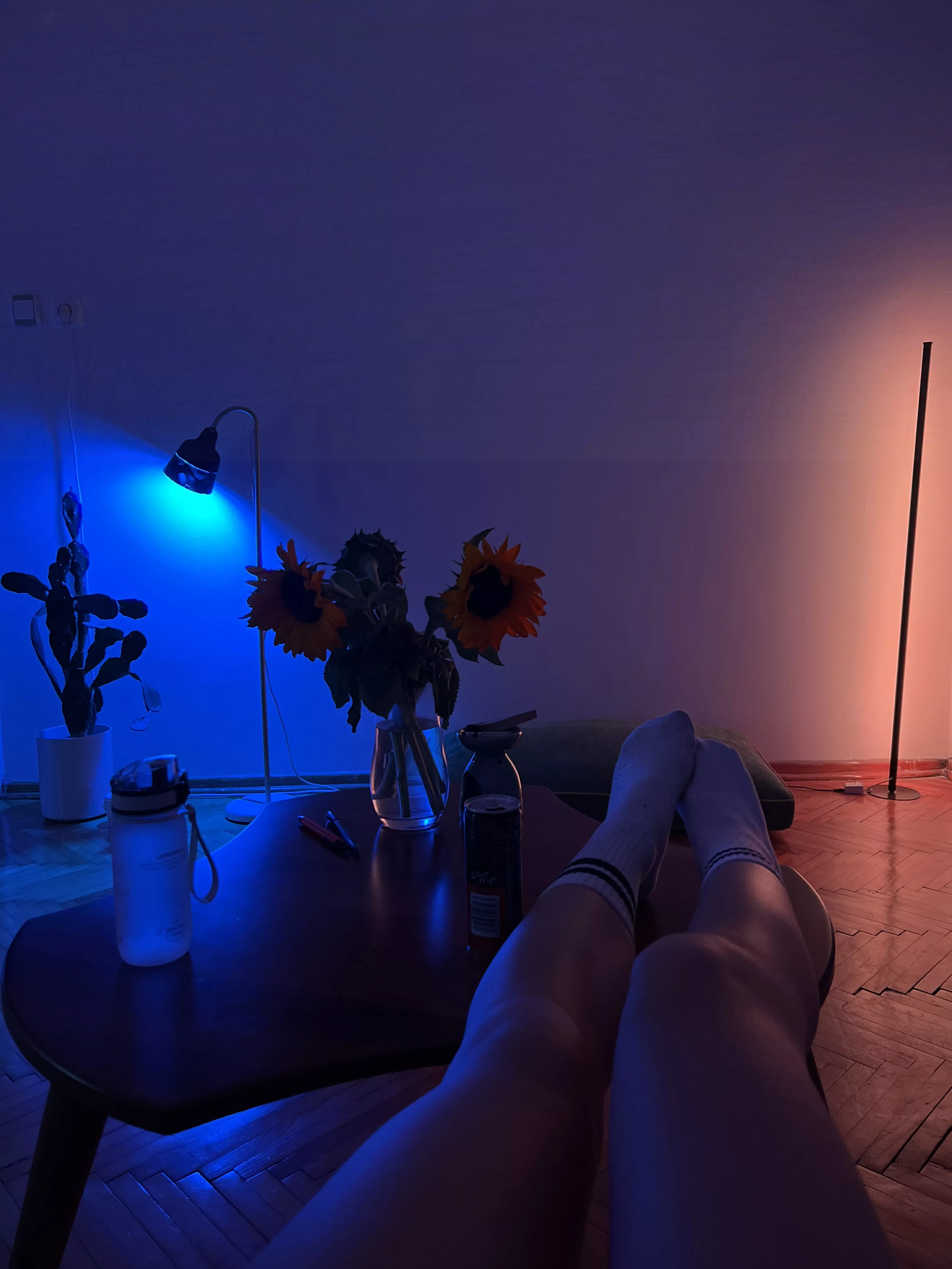 Im bored, daddy...wanna play?