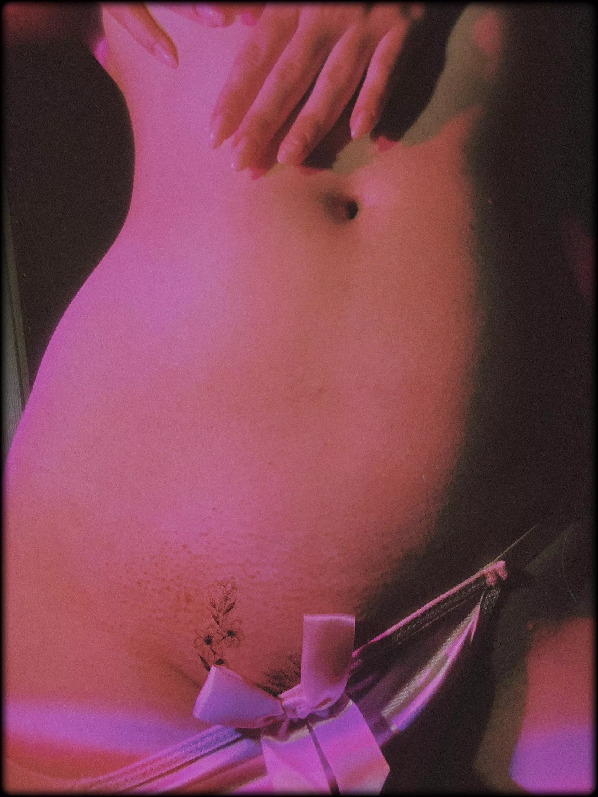 intimate hairstyles are very hot. prove me wrong [f]