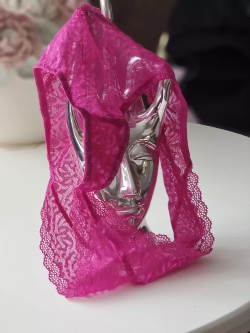 💋It should be your face, but you can't make up your mind