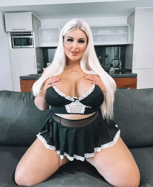 Let me put your face between these🤪