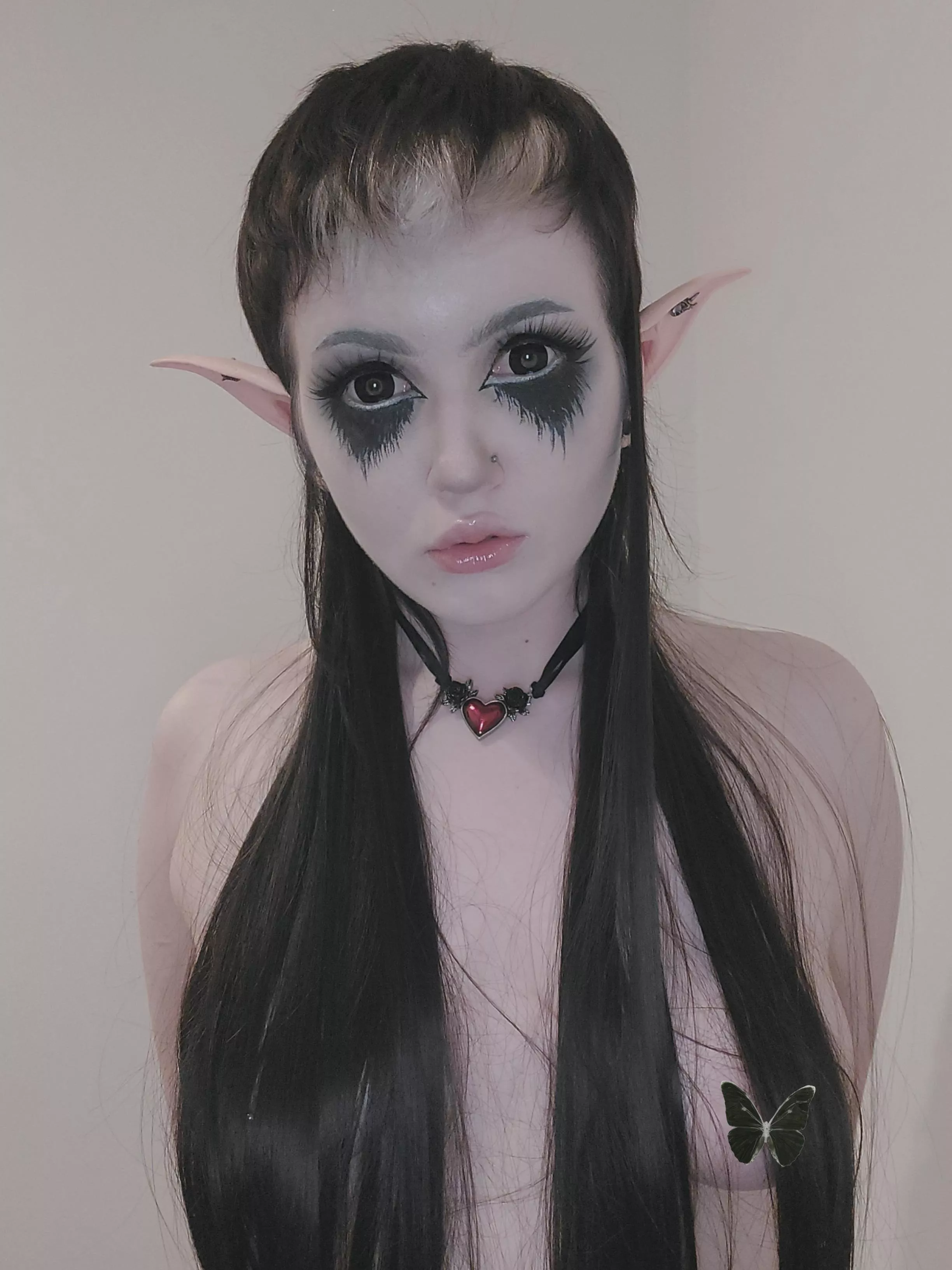 Meet me at the enchanted forest 🍀 [enby]