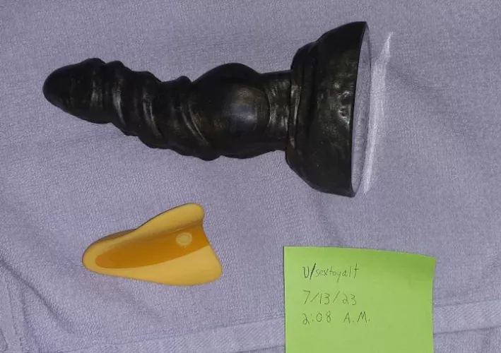 Small/Medium Fool's Gold Nova $60; Satisfyer High Fly (including charger) $10. Ships FREE to the 48 contiguous US only. PayPal G&S only