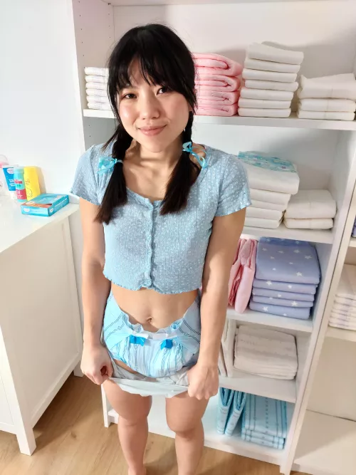 This is what I'm hiding under my plastic pants 😘 (....and no it was not clean)