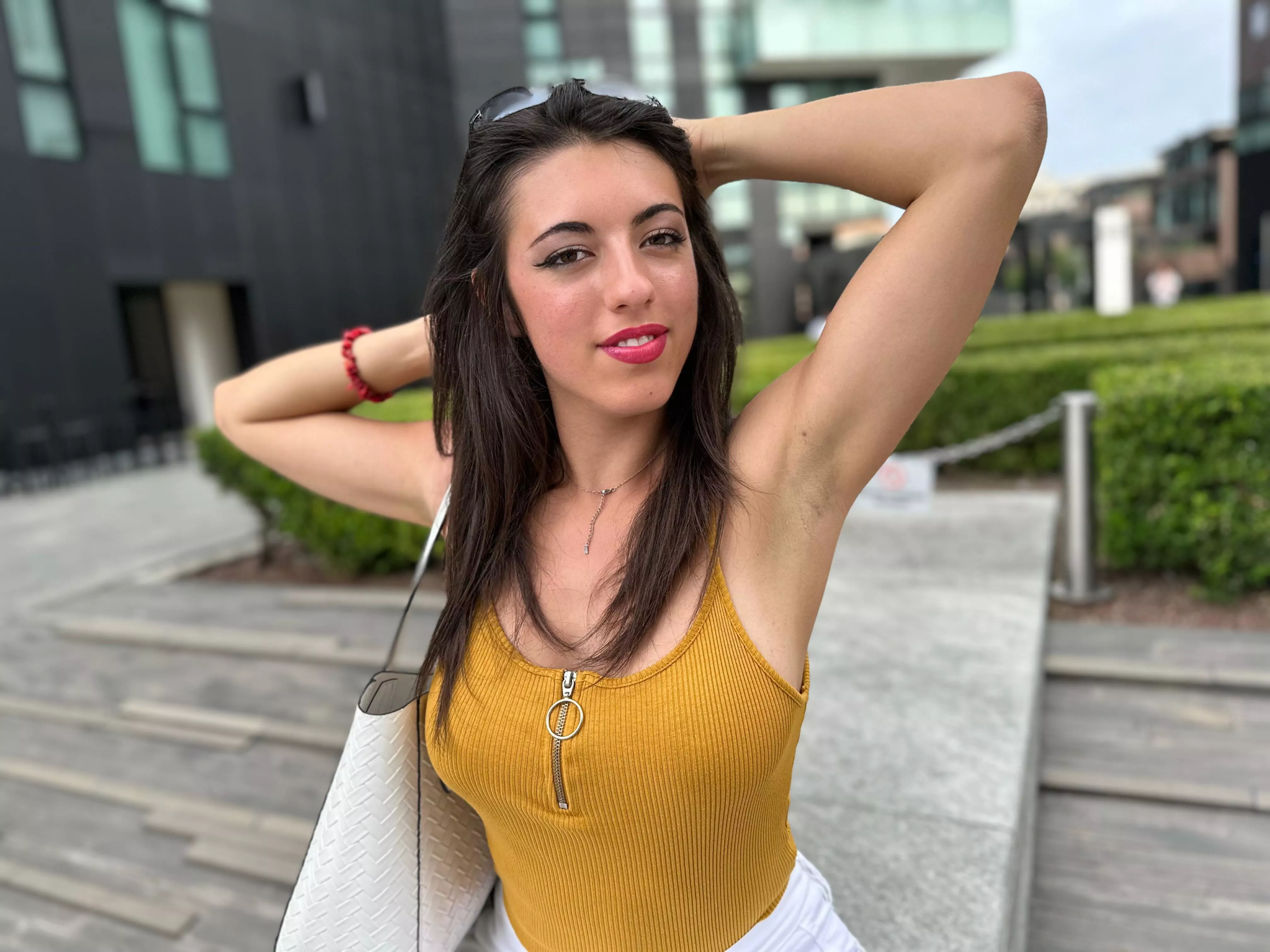 what is your biggest armpit fetish? F19