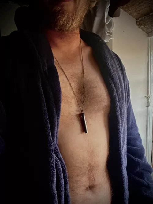 Who else loves dressing gowns? Or un-dressing gowns I should say.