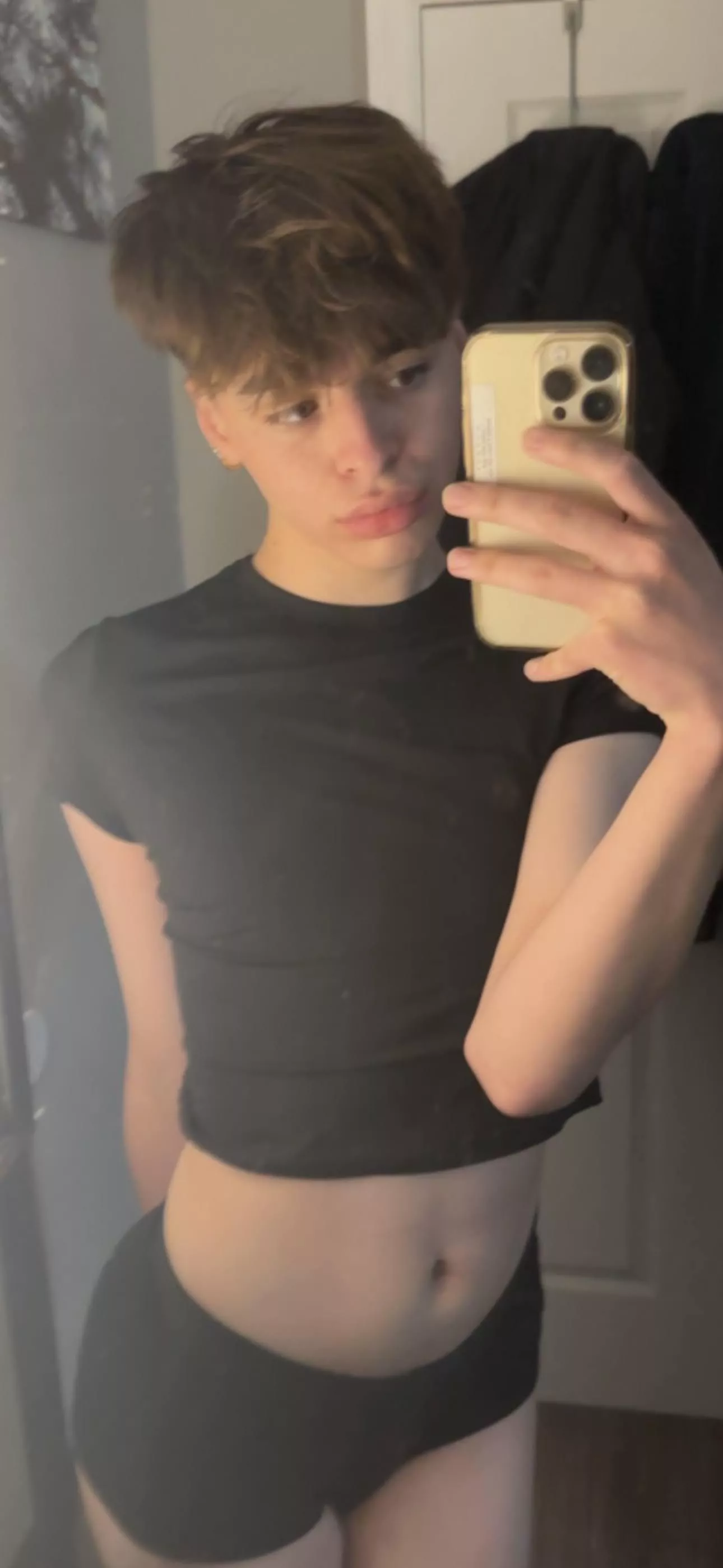 19 femboy. Hmu snap in comments
