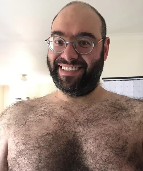 40m friendly gay bear in Australia 🇦🇺
