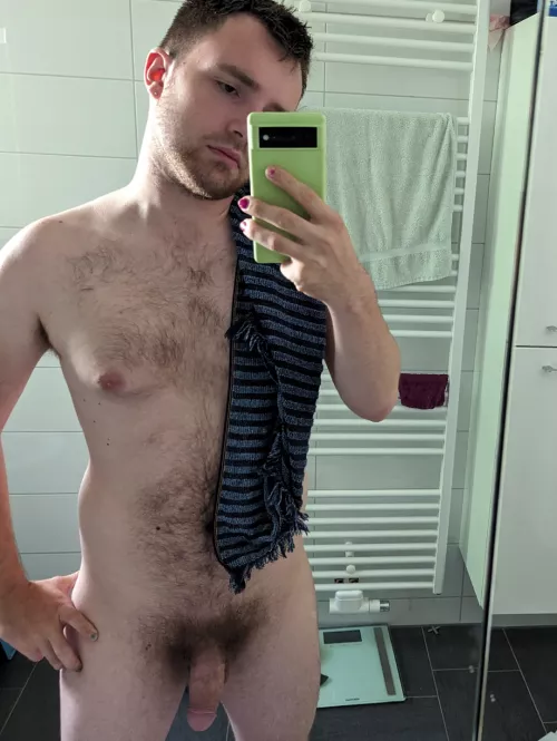 Anyone wanna put their face in there?