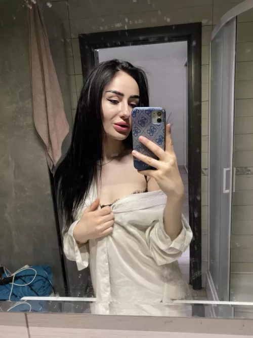 before going to bed you need to take a couple of selfies