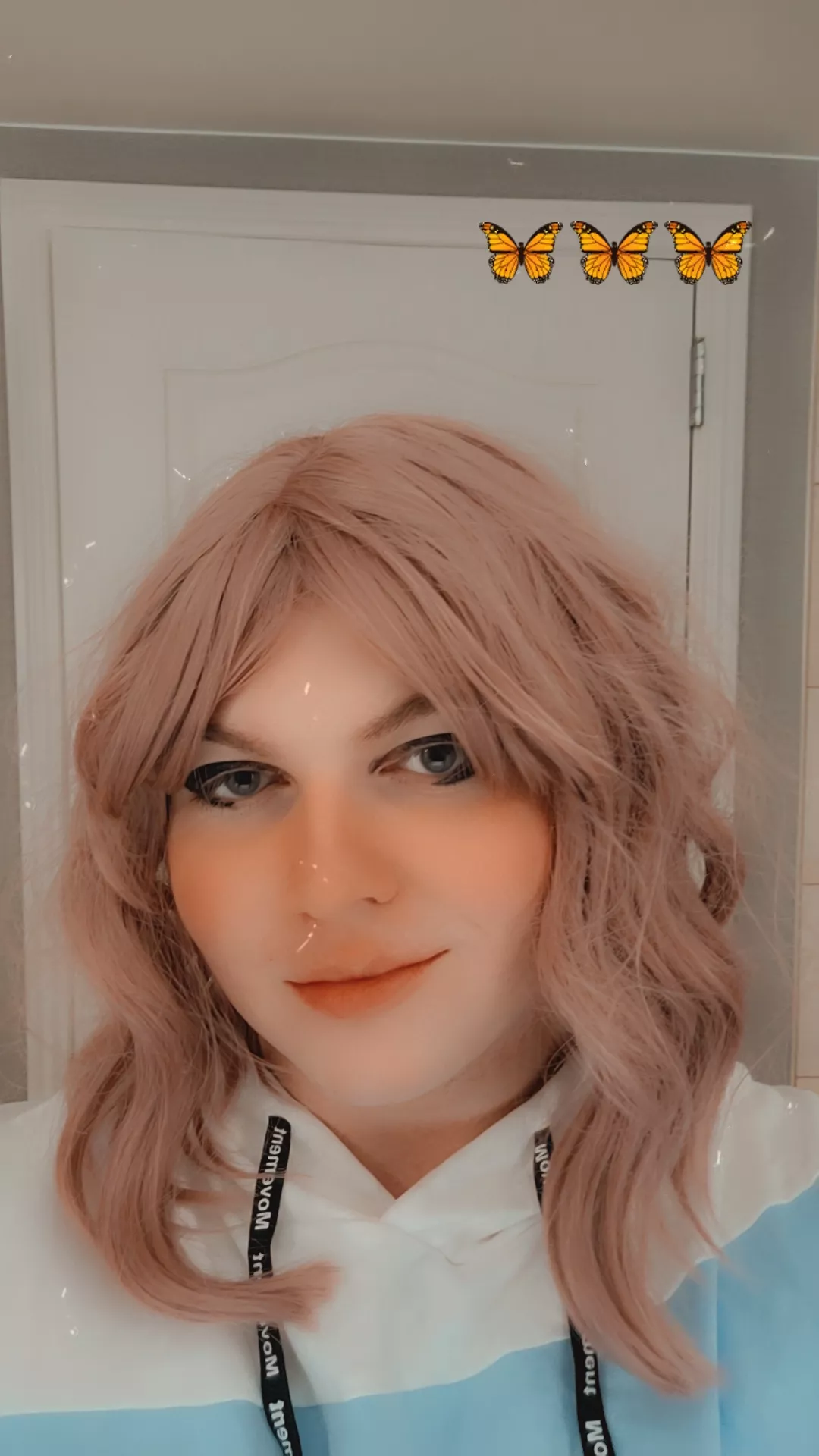 Feeling cute in my hotel, wish I wasn't the only one here
