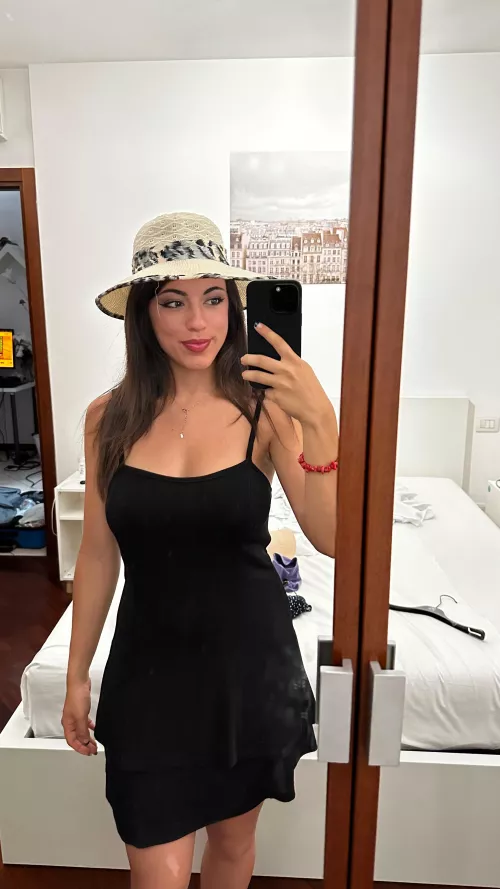 I love this color 🖤 F19