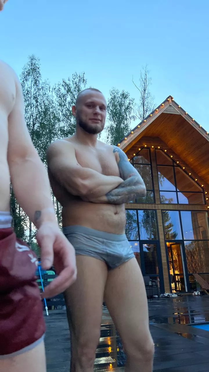 It's a pool party! And I forgot my bathing shorts again.....