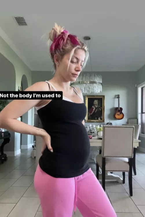Alexa Bliss baby bump