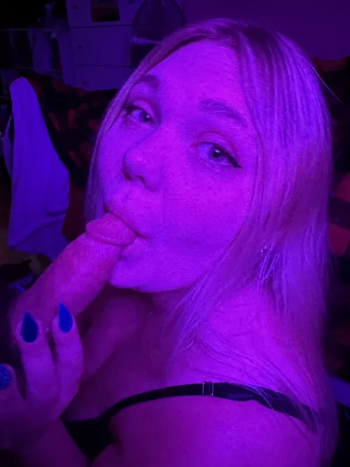 blondes give the best head