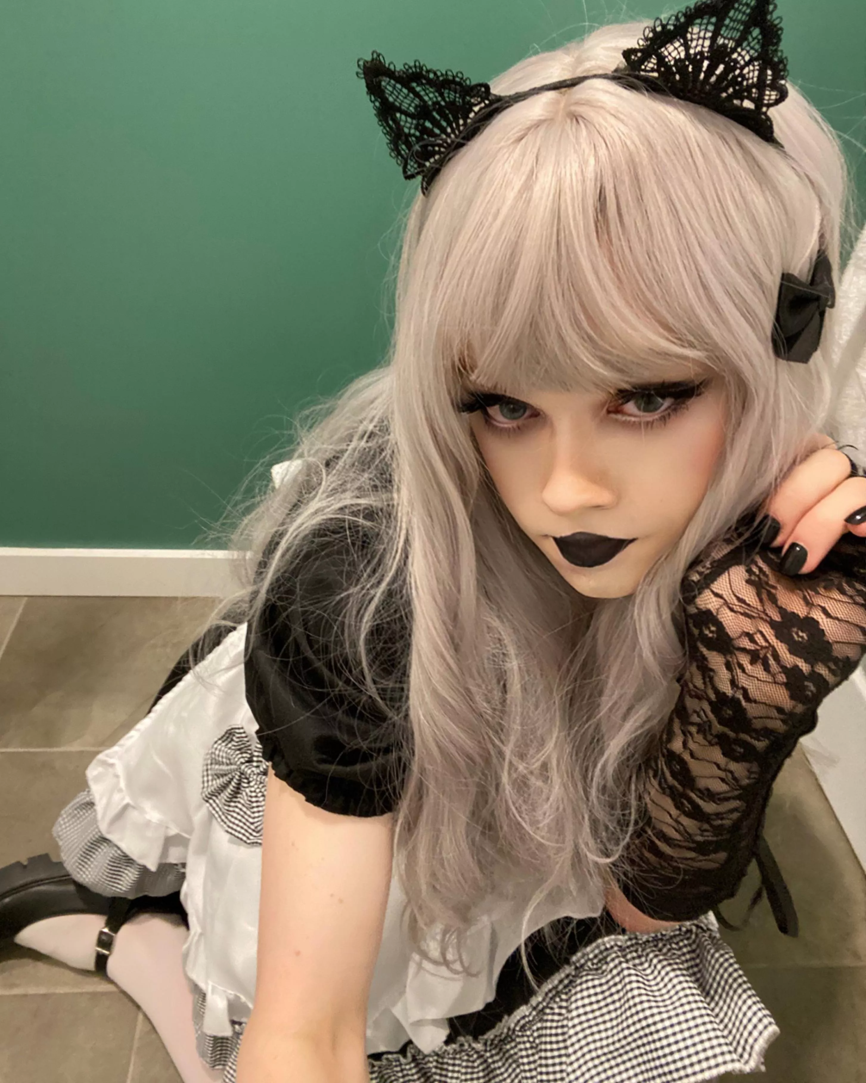 Do goth boys make good maids?