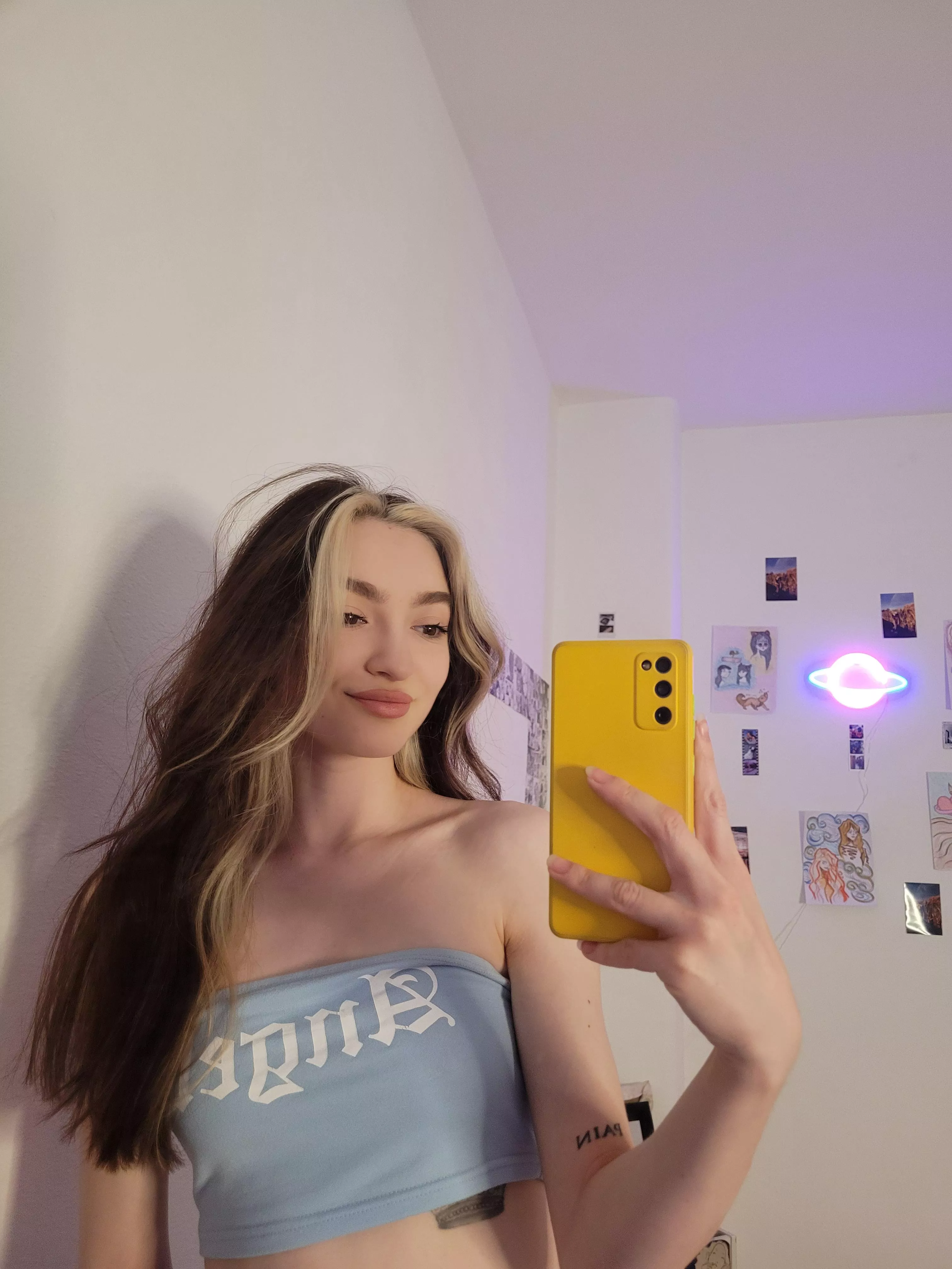 Do I look like someone you'd date?