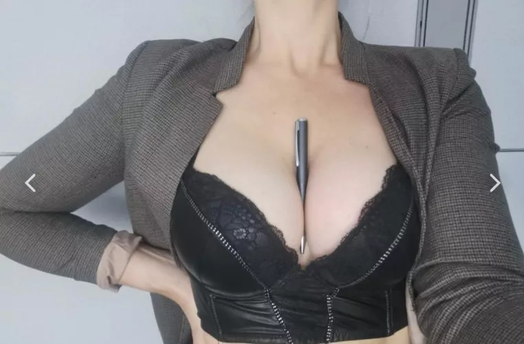 Excuse me Sir... Need a pen?