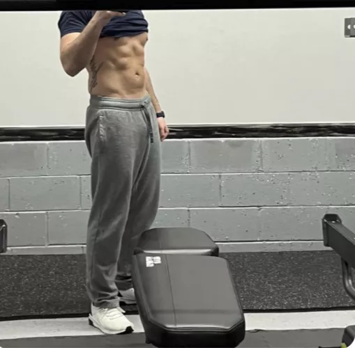 Gy[m] buddy wanted: inquire within 😉