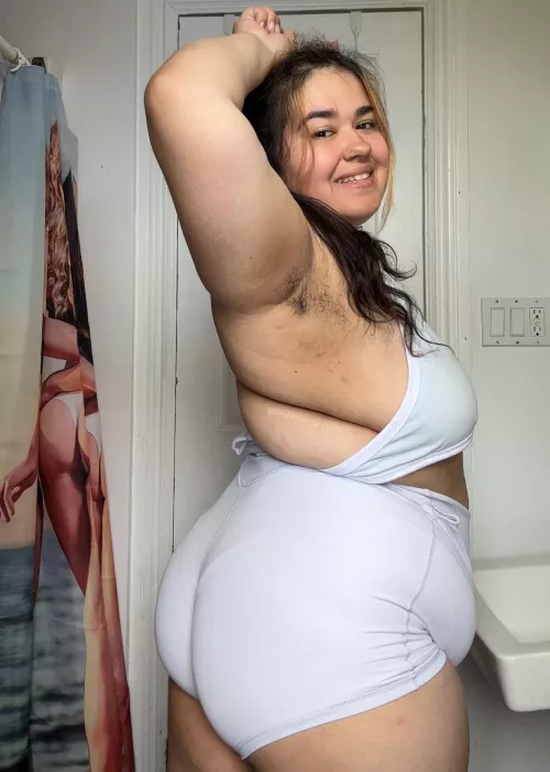 hoping y’all like chubby hairy women here🤞🏻