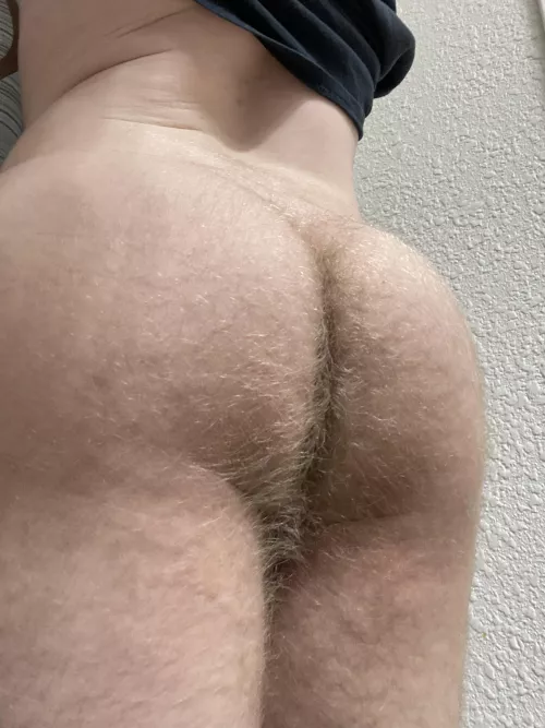 I love my fuzzy ass 🥰