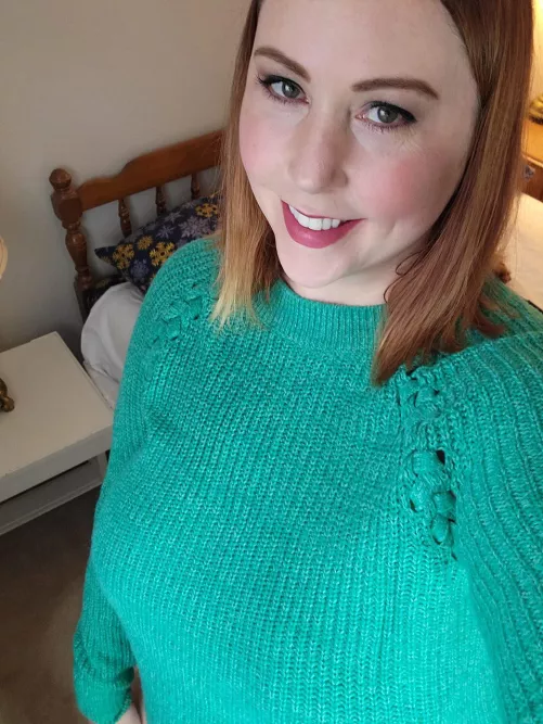 I miss sweater weather!!