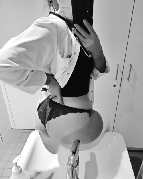 You should come to the doctors office and slap that ass or whatever you wanna do with it !