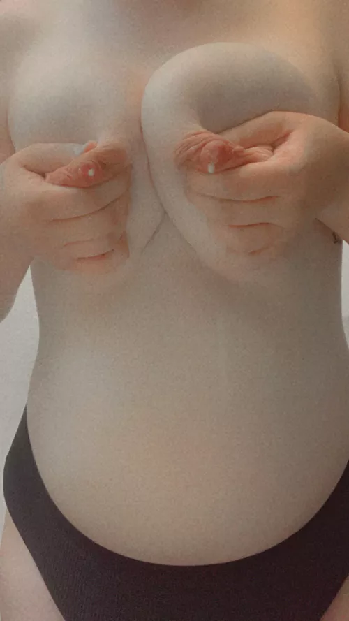 35 weeks and already leaking like crazy