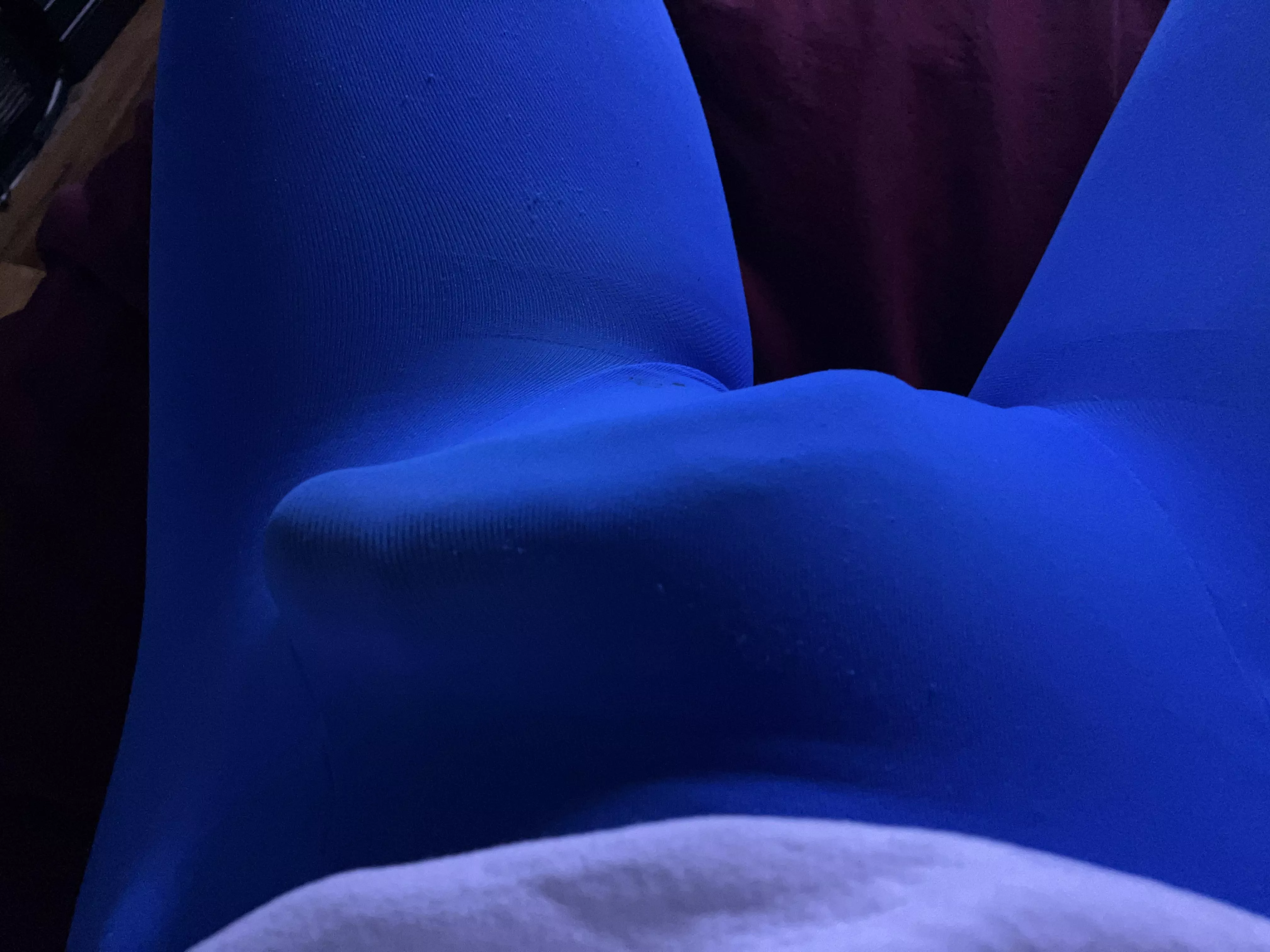 46 USA. Seeking chat friends into tall guys in tights