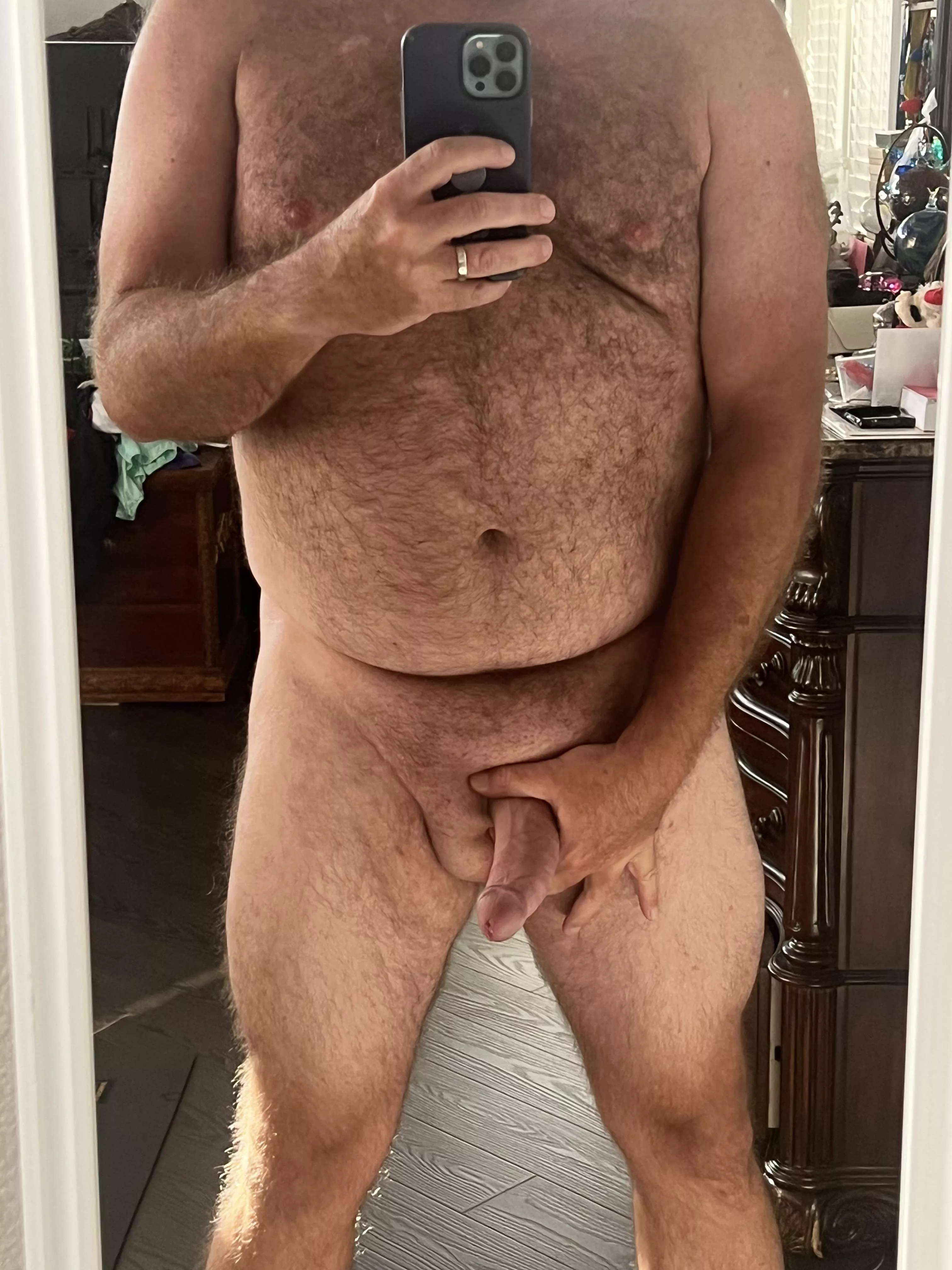 [47] Happy Saturday dad bod lovers! Who’s ready to be fed their breakfast?