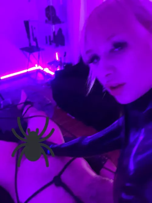 any submissive here?